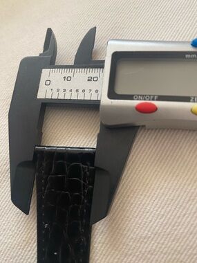 Black Croc-Embossed Leather Watch Strap Vintage Rolex 22mm with a Silver plated